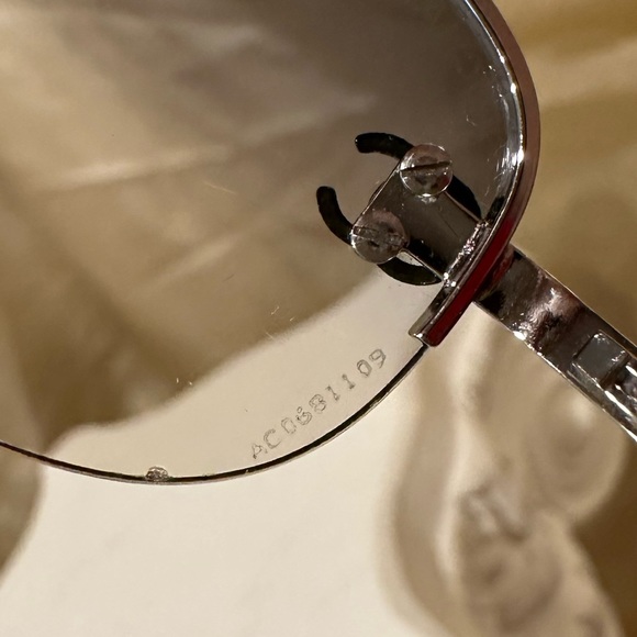 Chanel 4099 Rimless CC Vintage Y2K Sunglasses in Grey Blue Hue - Picture 15 of 16